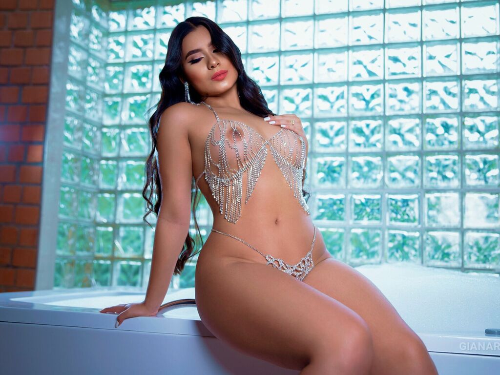 Chat Now GianaRosy on Livejasmin